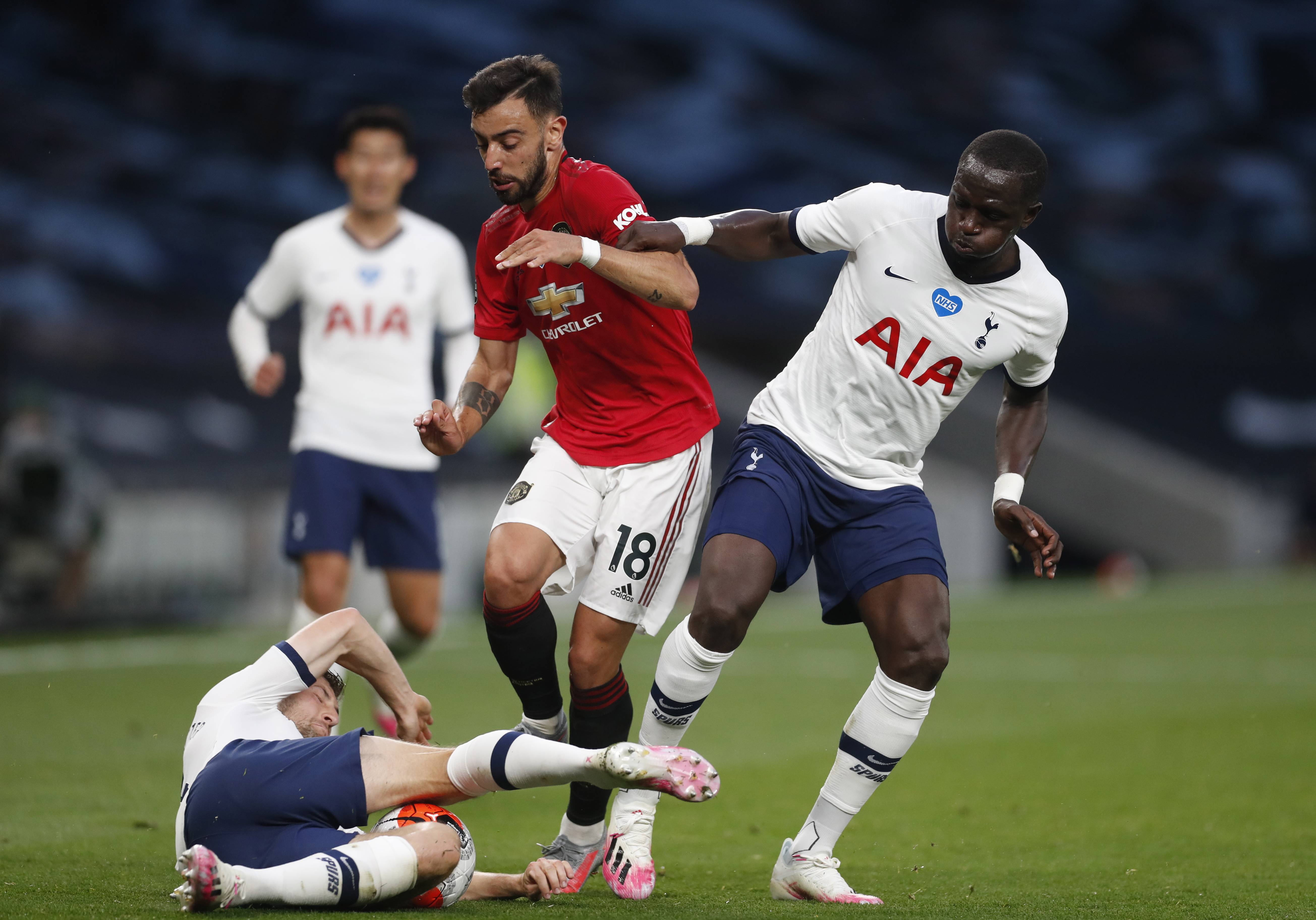 逐渐吸引了 逐渐吸引了