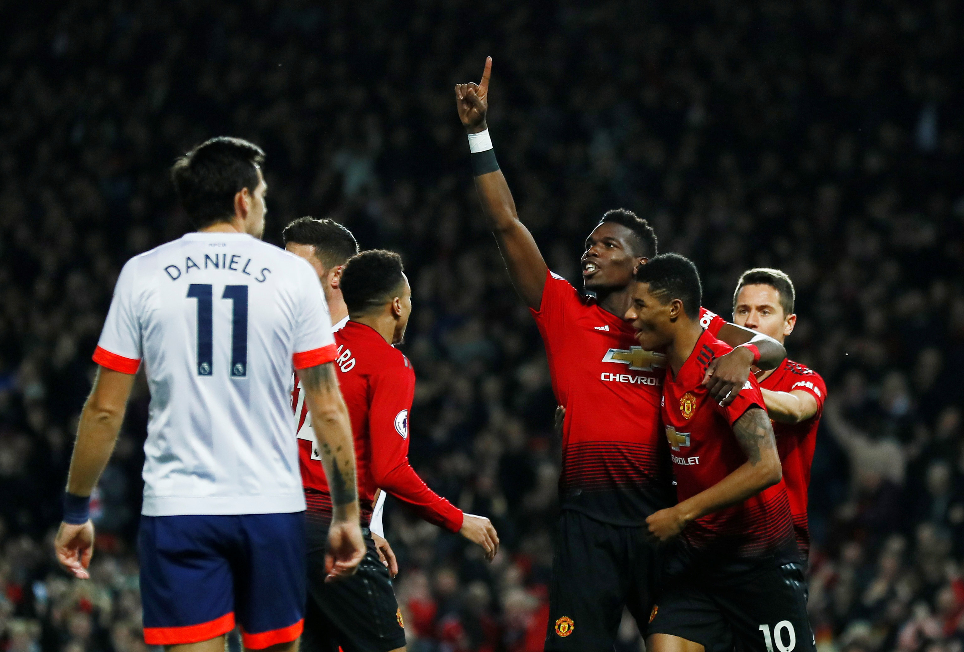 社交媒体晒 社交媒体晒